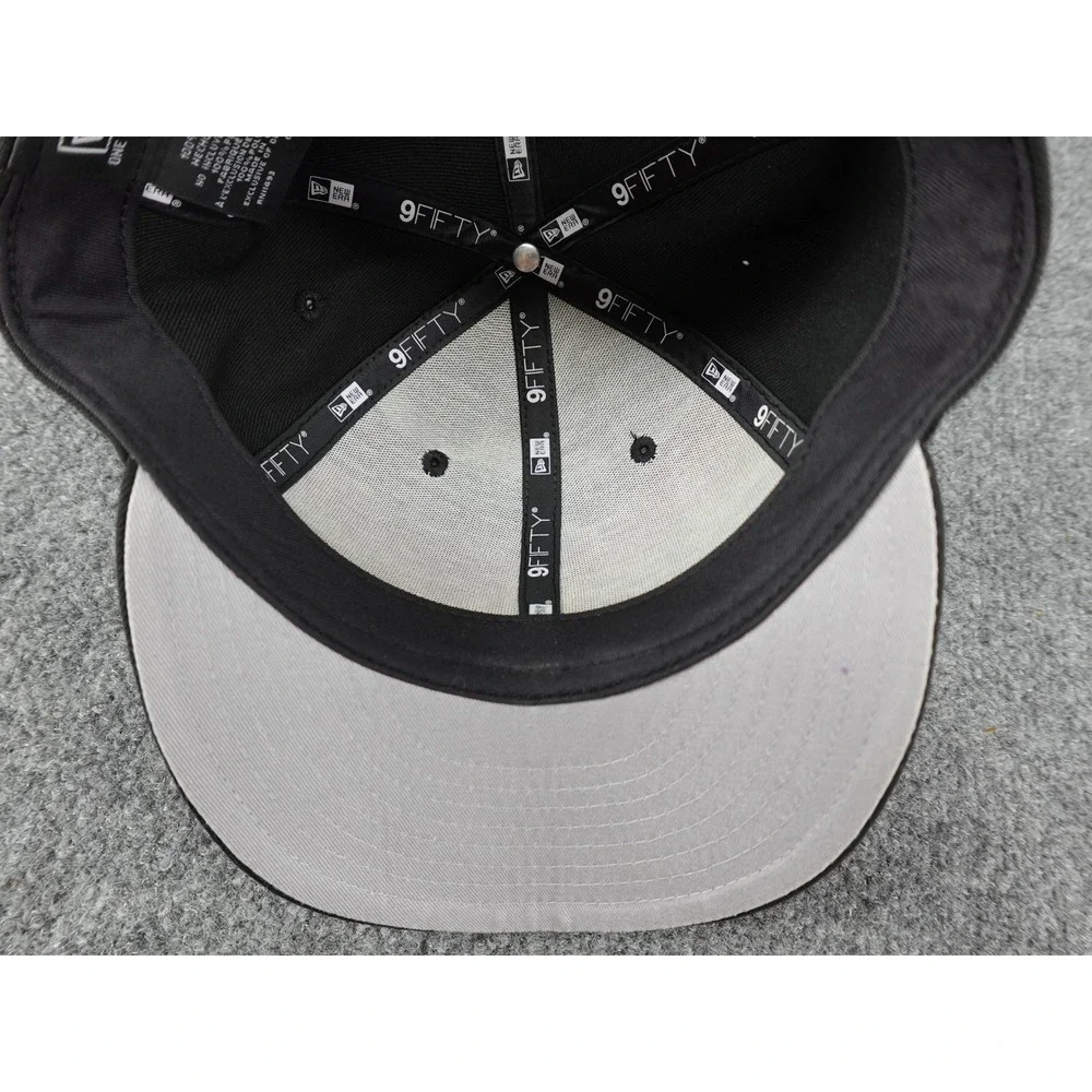 New Era Chicago White Sox Snapback Hat Mens OSFM Black‎ 9FIFTY MLB Cap